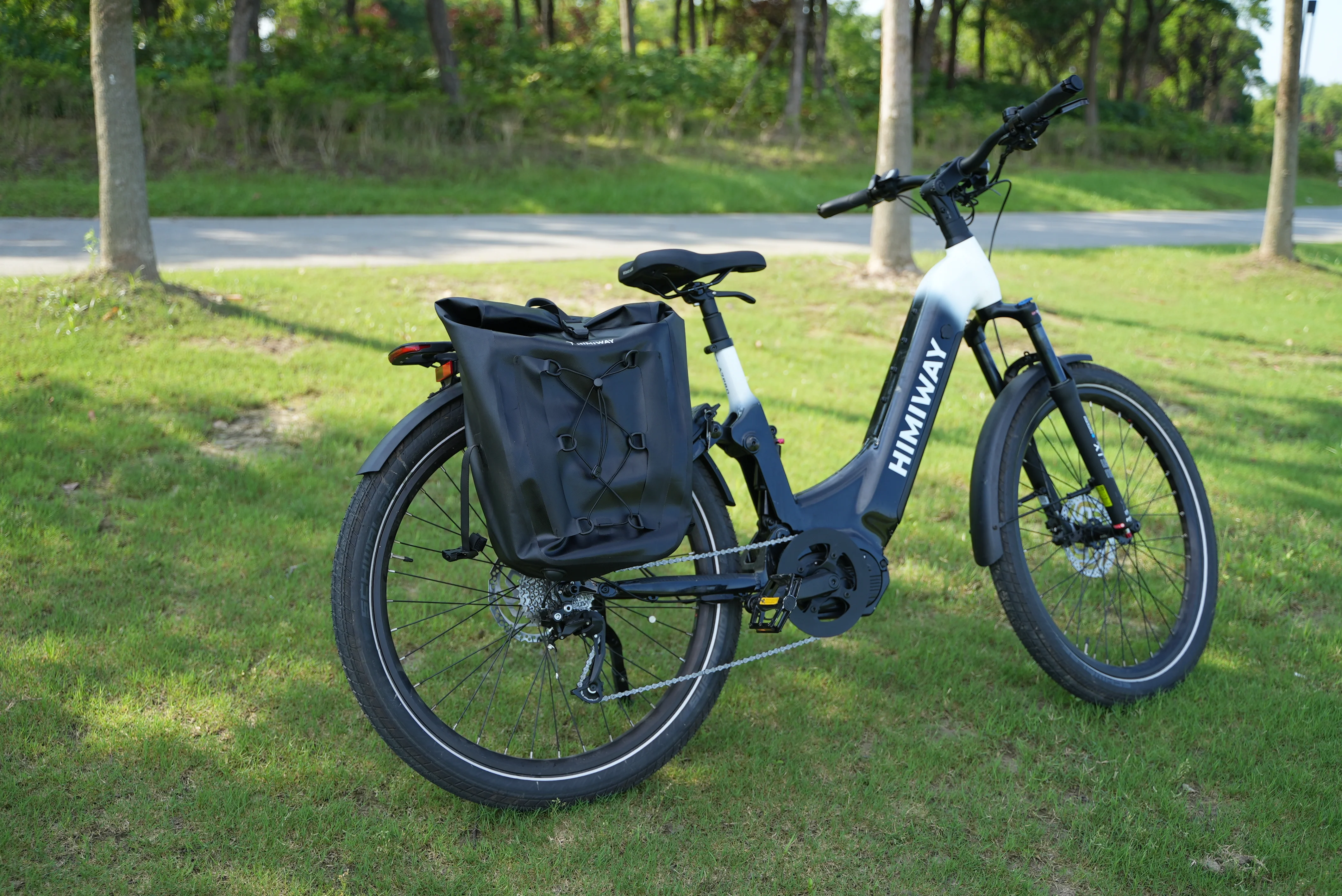 Waterproof Bike Pannier Bag - Image 8