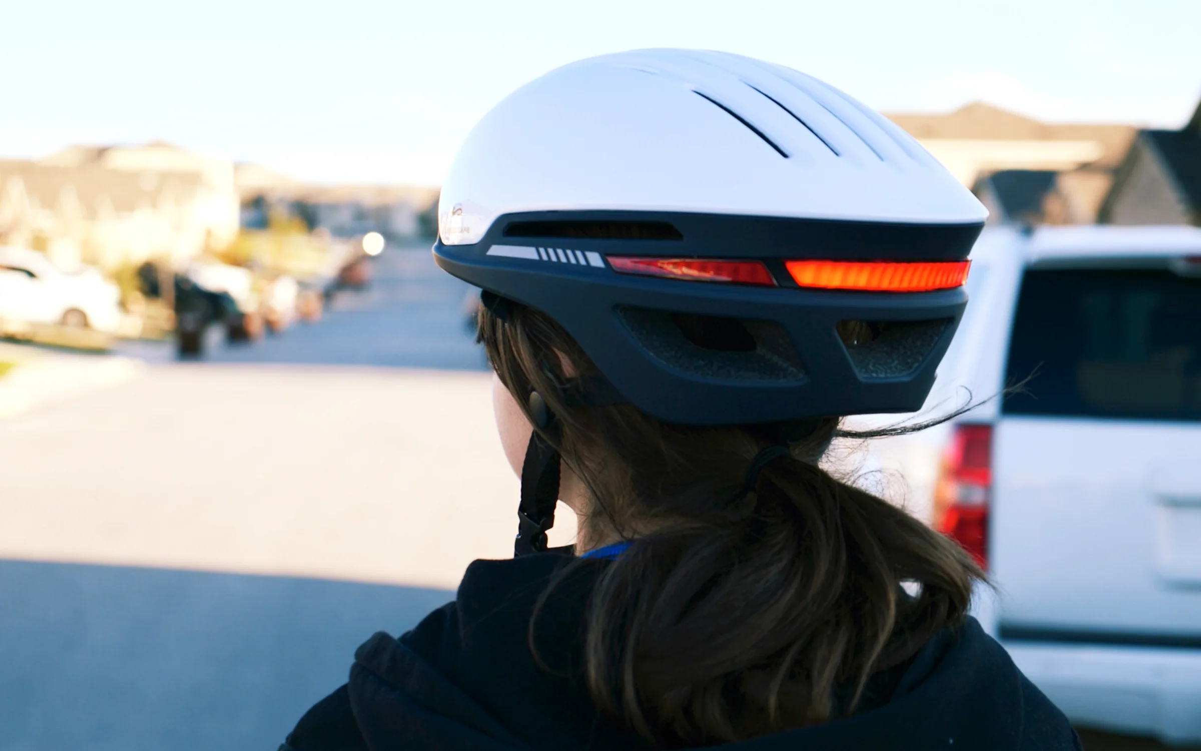 Smart Adult Helmet - Image 12
